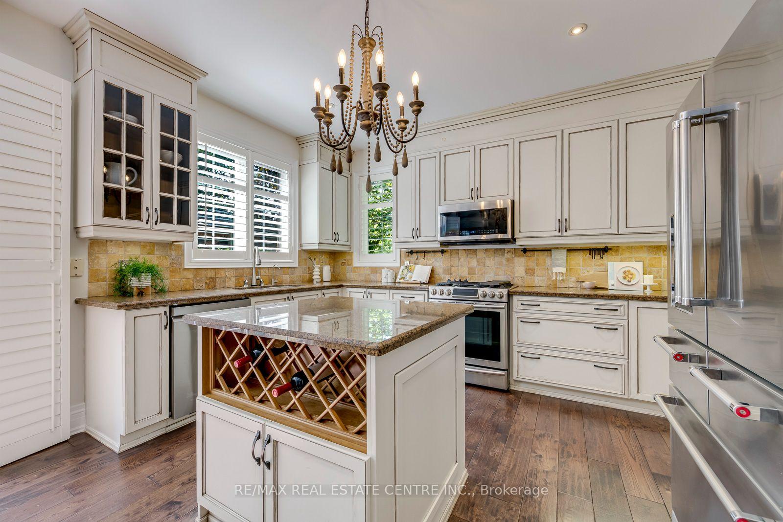 Photo 14 of 290 Duskywing Way, Oakville, Bronte — HOMEH