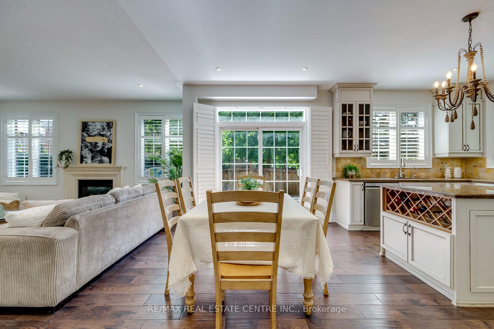 Photo 16 of 290 Duskywing Way, Oakville, Bronte — HOMEH