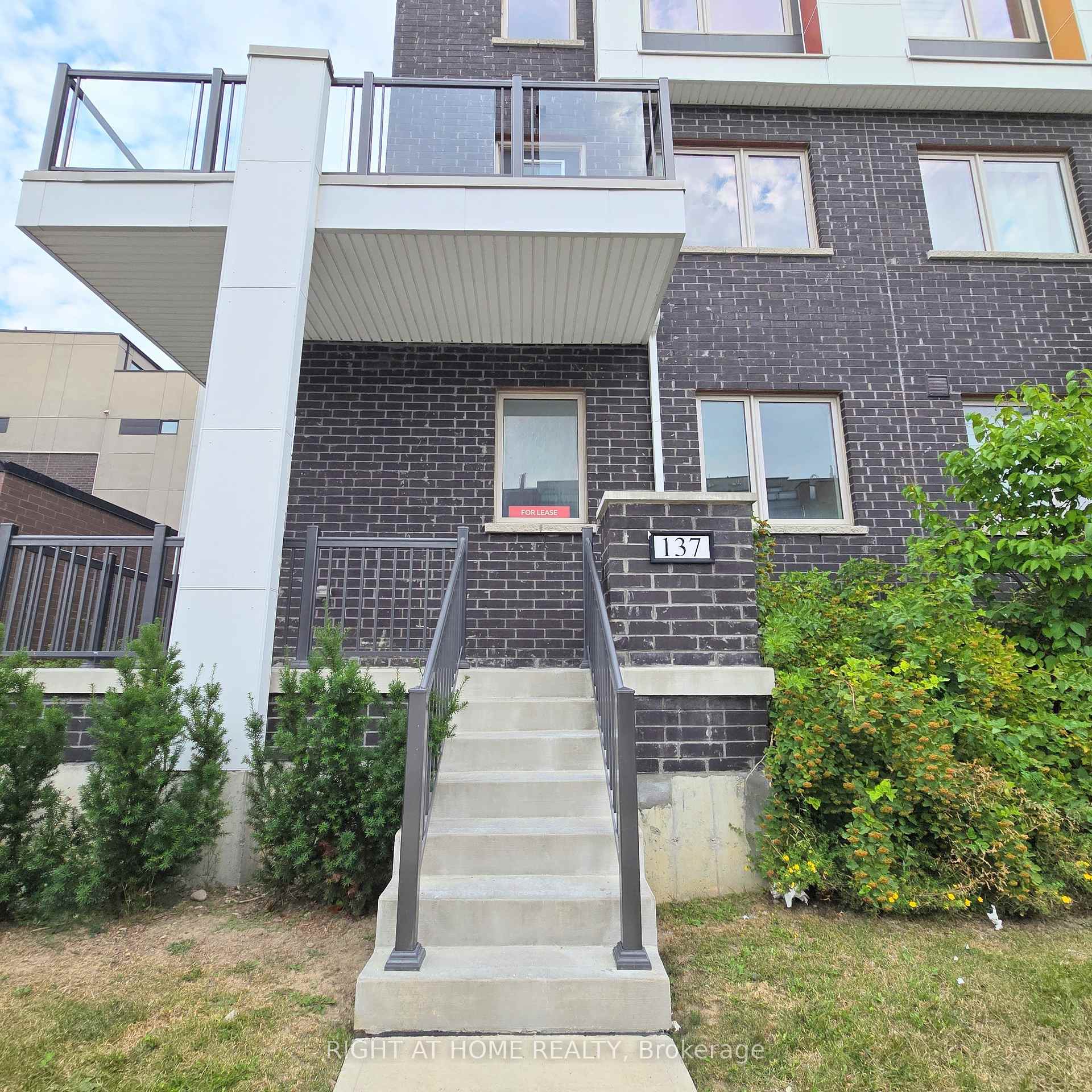 Photo 2 of Unit #Upper Unit, 137 Frederick Tisdale Drive, North York, Downsview-Roding-CFB — HOMEH