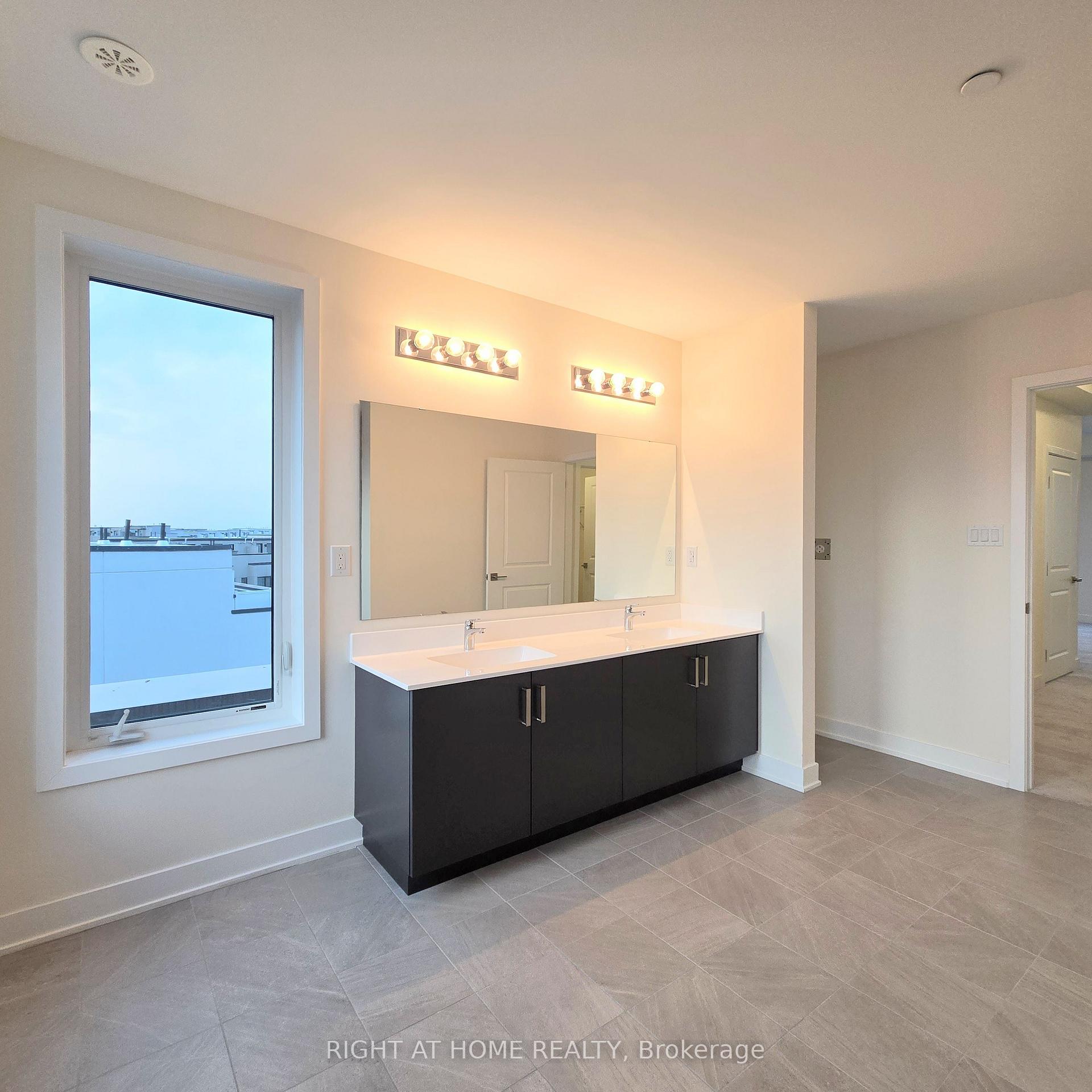 Photo 25 of Unit #Upper Unit, 137 Frederick Tisdale Drive, North York, Downsview-Roding-CFB — HOMEH
