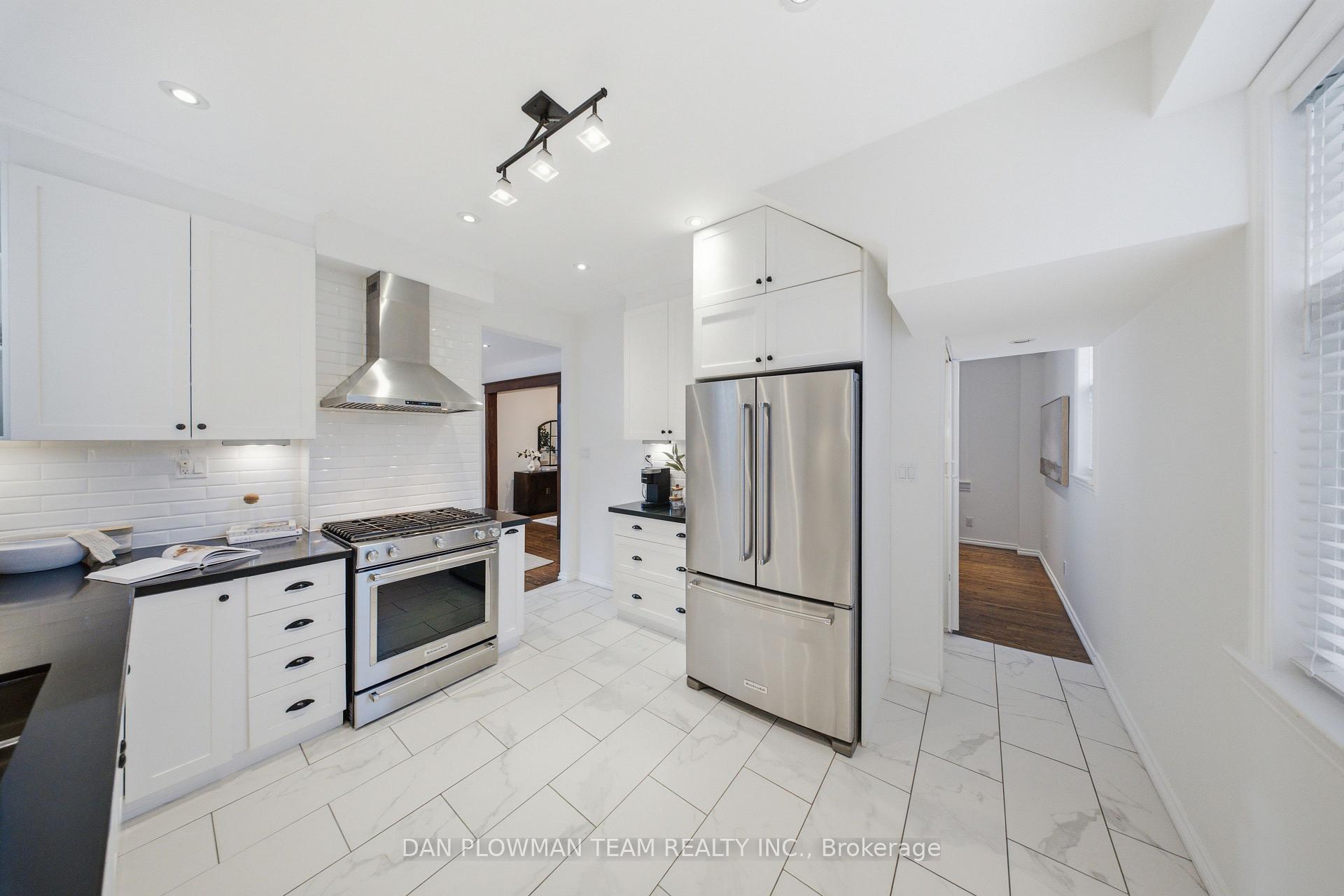Photo 15 of 37 Wellington Street, Clarington, Bowmanville — HOMEH