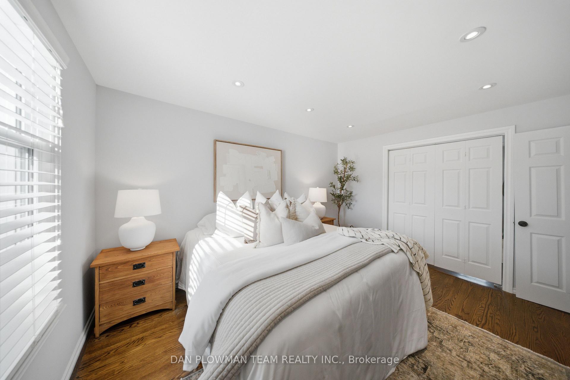 Photo 22 of 37 Wellington Street, Clarington, Bowmanville — HOMEH