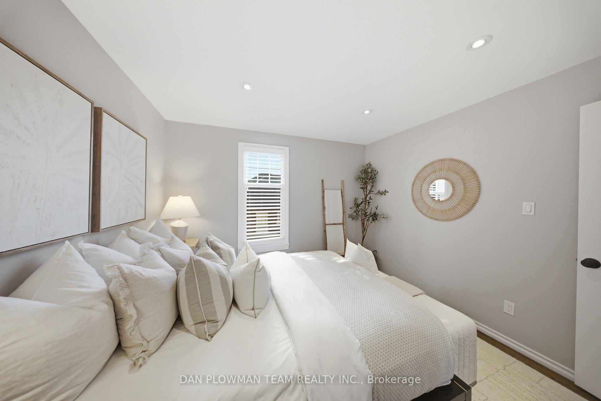 Photo 26 of 37 Wellington Street, Clarington, Bowmanville — HOMEH