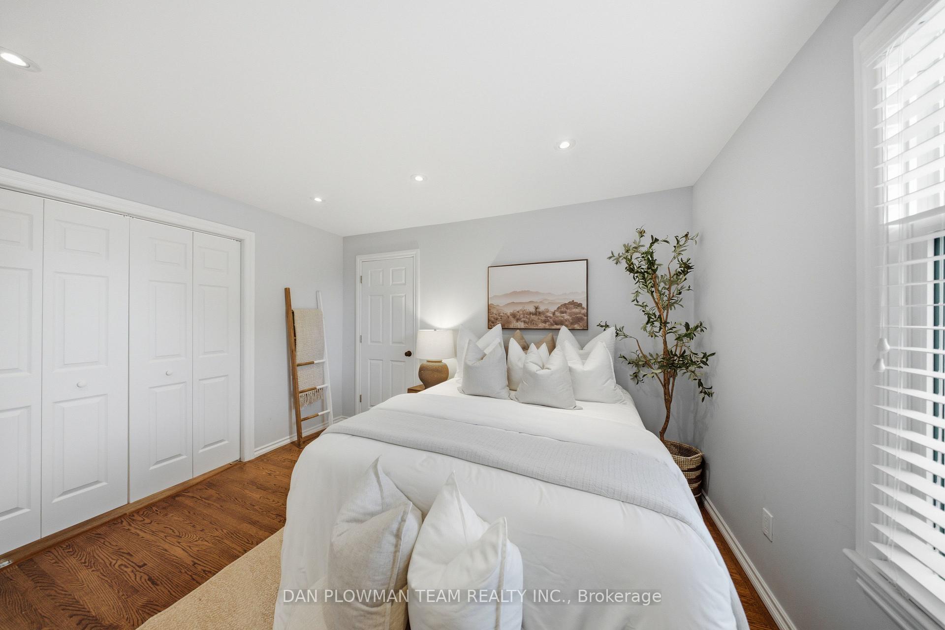 Photo 30 of 37 Wellington Street, Clarington, Bowmanville — HOMEH