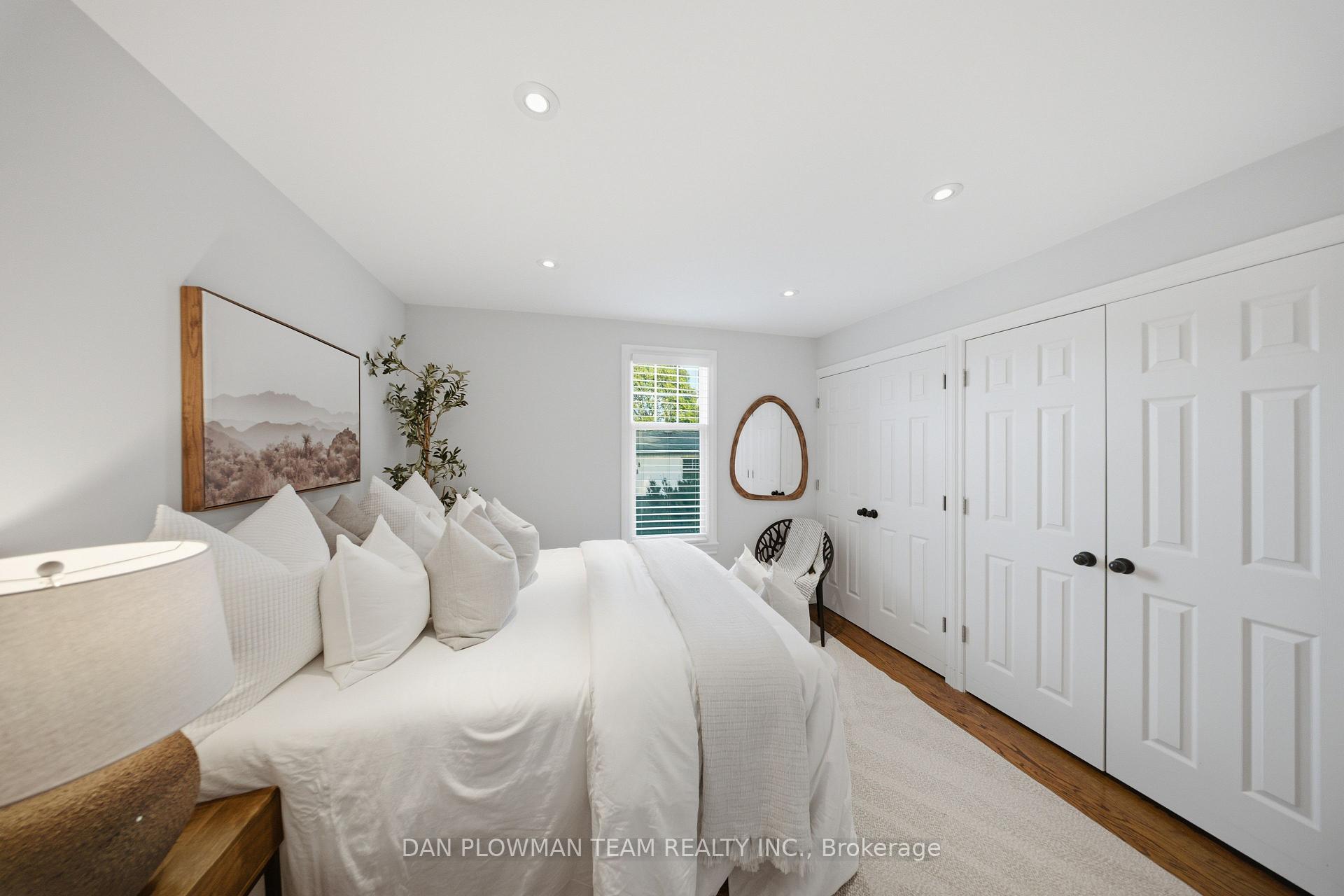 Photo 31 of 37 Wellington Street, Clarington, Bowmanville — HOMEH