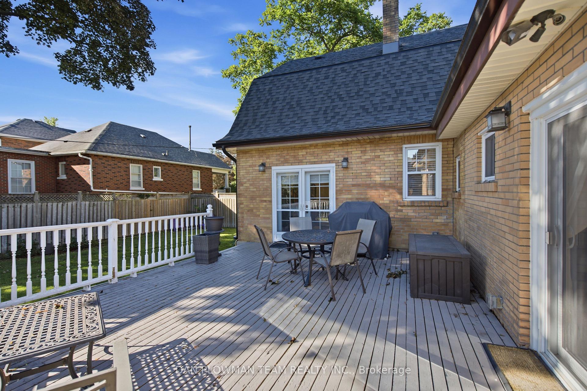 Photo 37 of 37 Wellington Street, Clarington, Bowmanville — HOMEH
