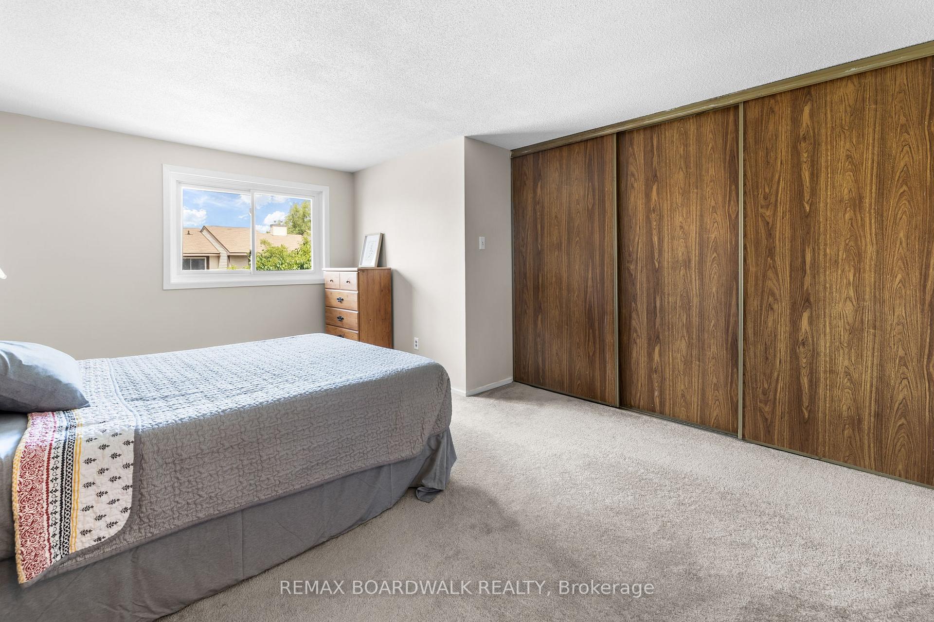 Photo 20 of 52 Baneberry Crescent, Ottawa, Kanata - Glencairn/Hazeldean — HOMEH