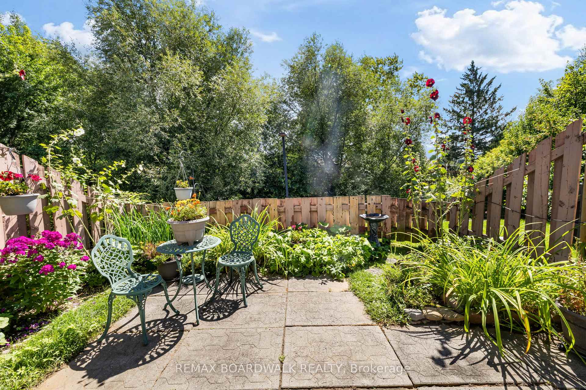 Photo 27 of 52 Baneberry Crescent, Ottawa, Kanata - Glencairn/Hazeldean — HOMEH