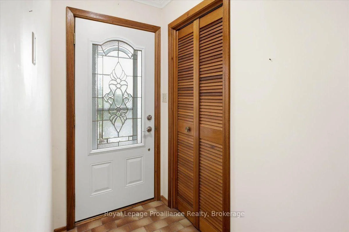 Photo 11 of 68 Riverside Parkway, Quinte West, Sidney Ward — HOMEH