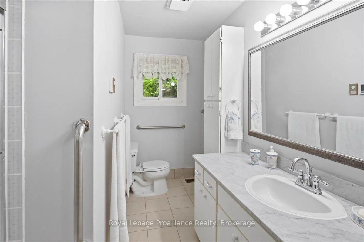 Photo 61 of 68 Riverside Parkway, Quinte West, Sidney Ward — HOMEH
