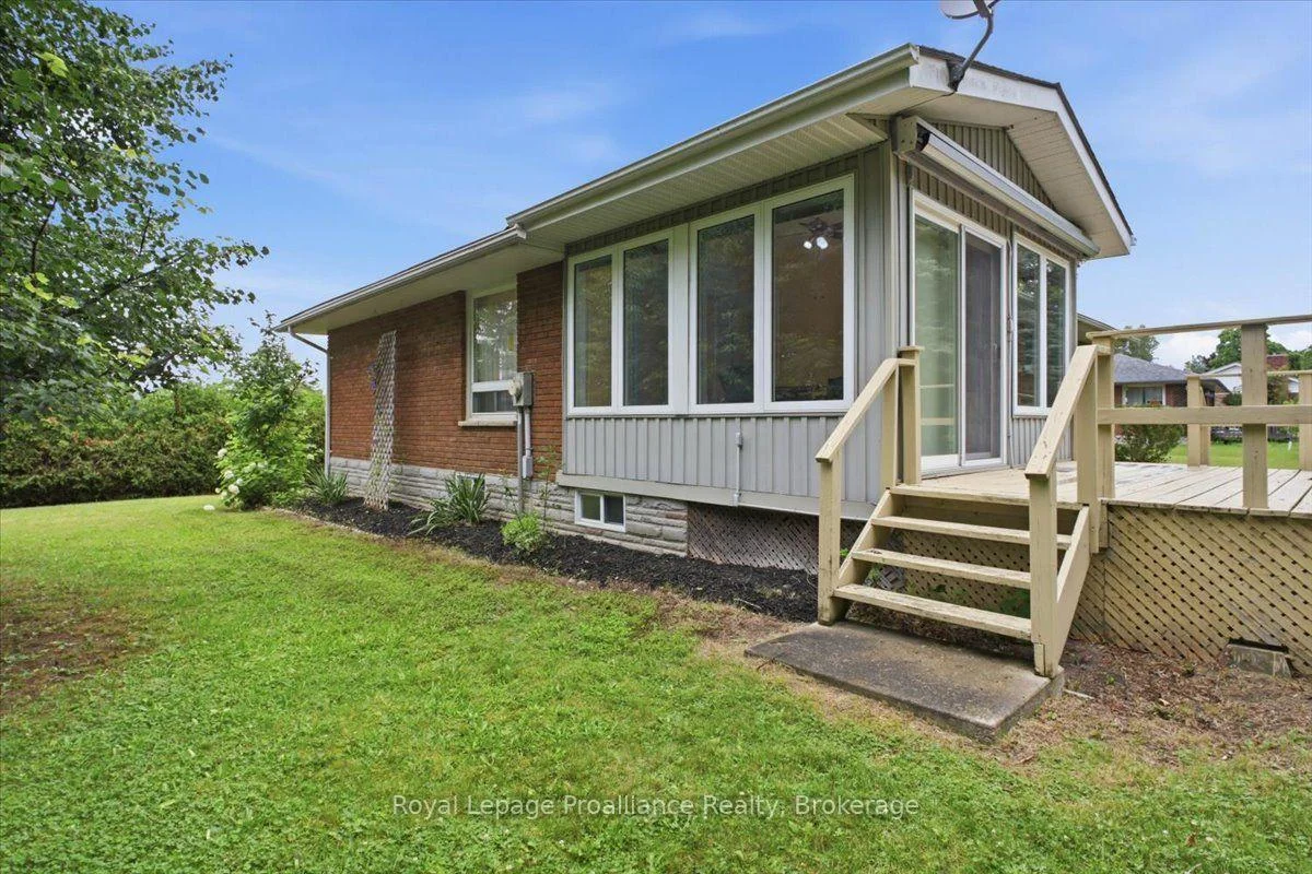 Photo 92 of 68 Riverside Parkway, Quinte West, Sidney Ward — HOMEH