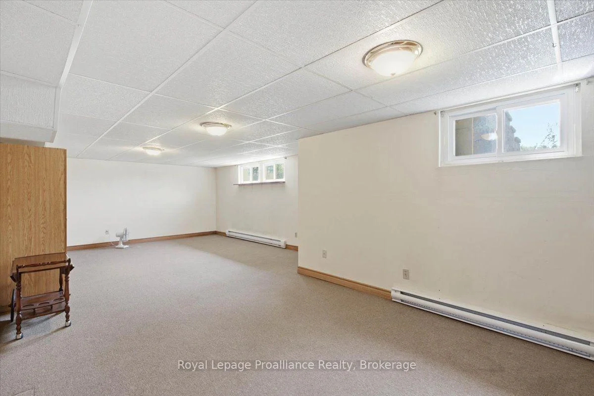 Photo 93 of 68 Riverside Parkway, Quinte West, Sidney Ward — HOMEH
