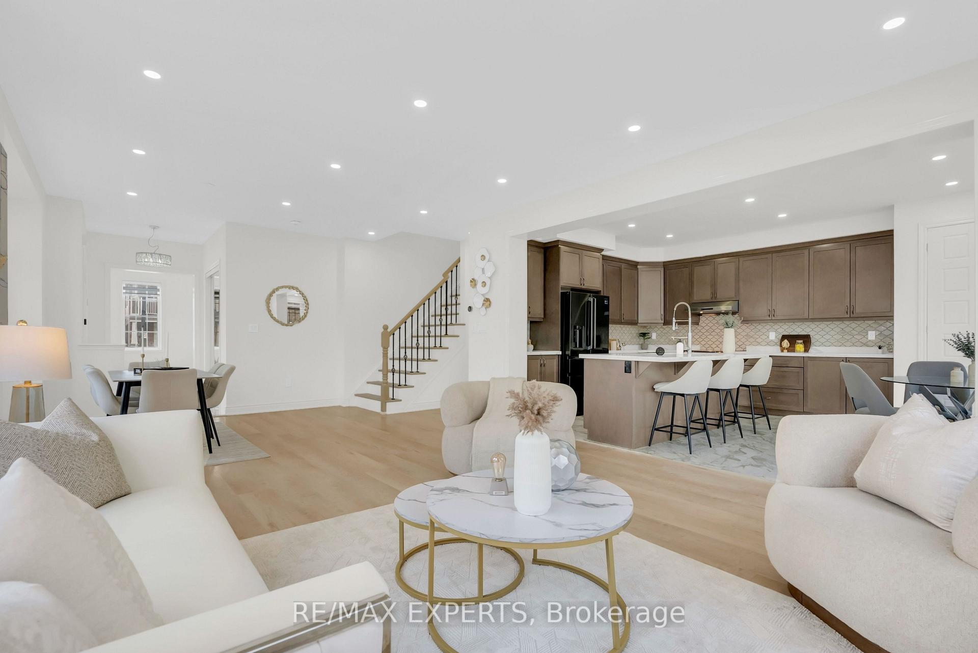 Photo 9 of 1253 Duignan Crescent, Milton, Ford — HOMEH