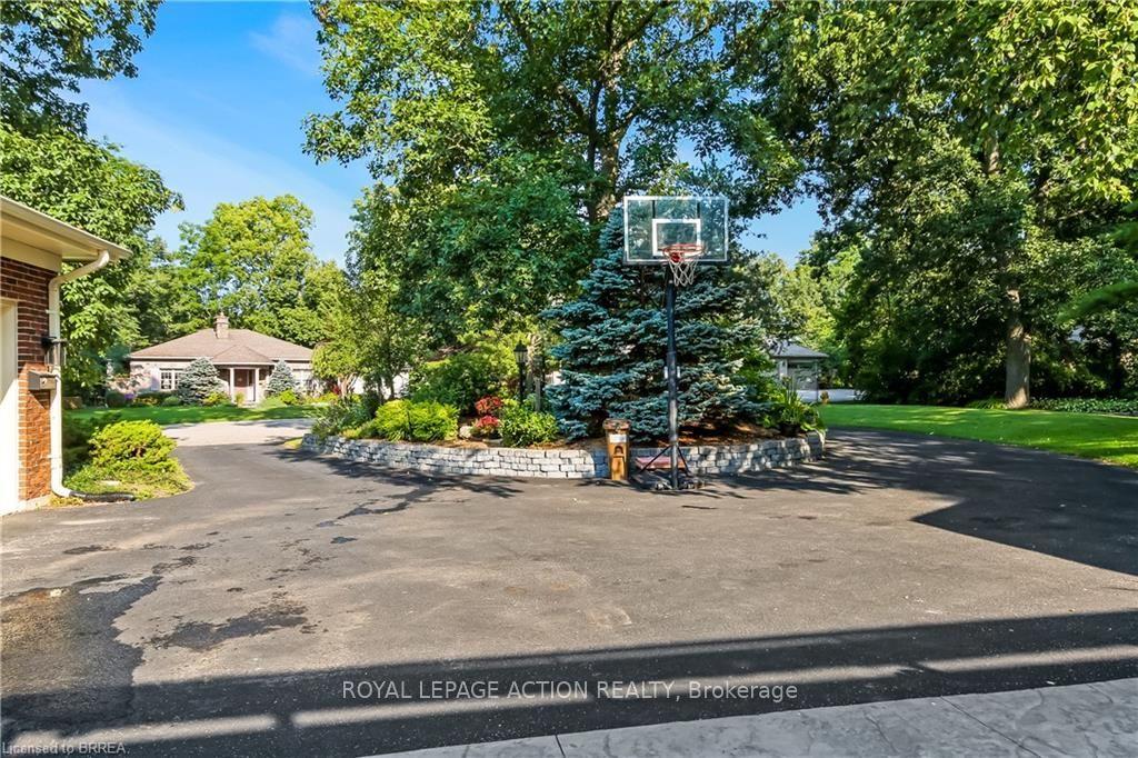 Photo 6 of 19 Oakley Road, Brantford, Ava Rd — HOMEH