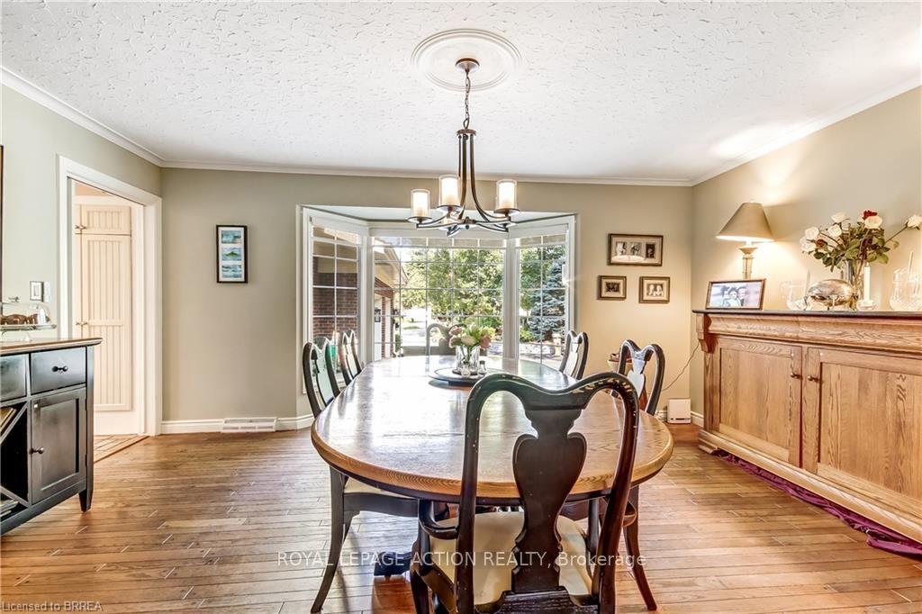 Photo 18 of 19 Oakley Road, Brantford, Ava Rd — HOMEH