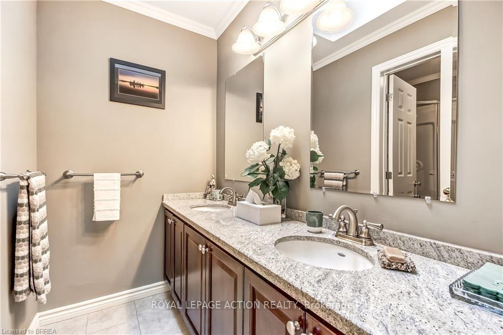 Photo 20 of 19 Oakley Road, Brantford, Ava Rd — HOMEH