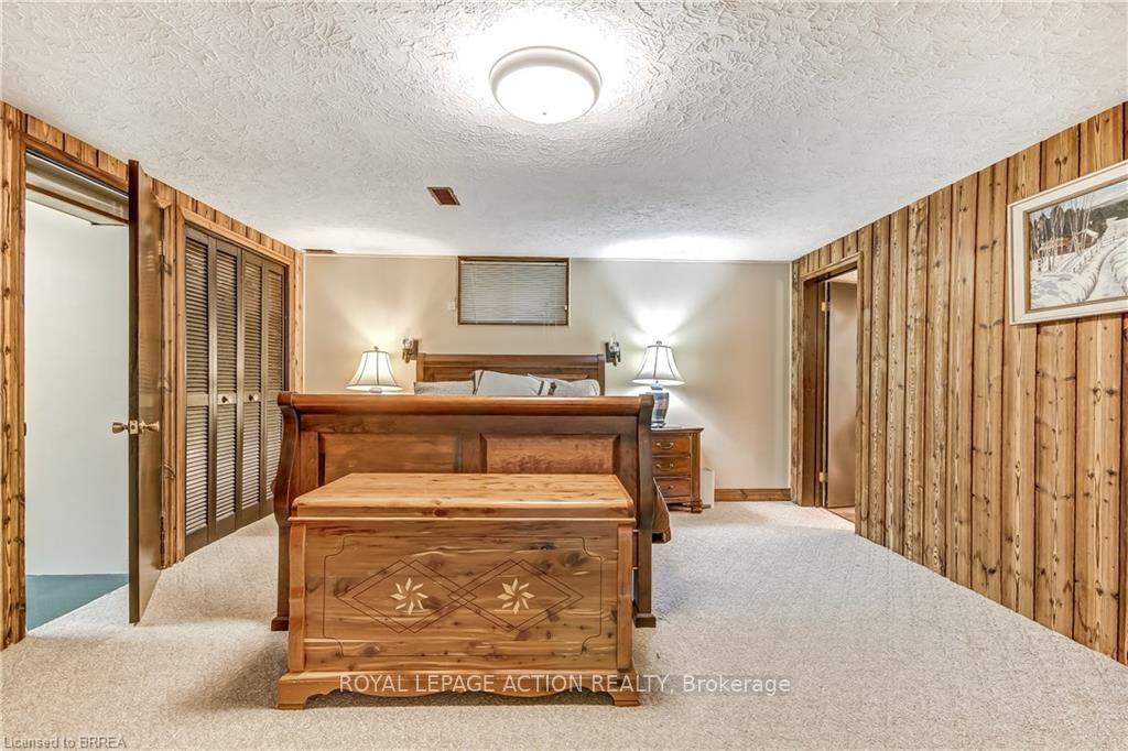 Photo 32 of 19 Oakley Road, Brantford, Ava Rd — HOMEH