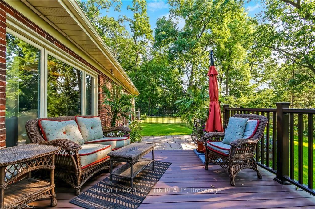 Photo 35 of 19 Oakley Road, Brantford, Ava Rd — HOMEH