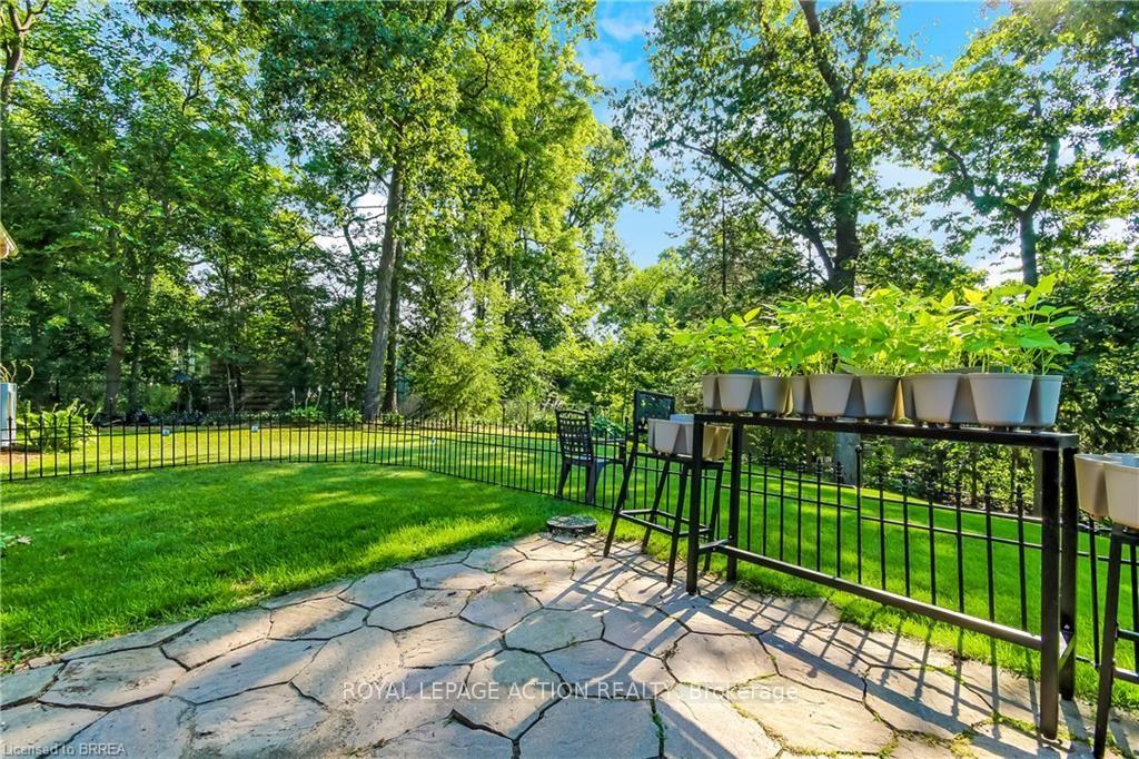 Photo 38 of 19 Oakley Road, Brantford, Ava Rd — HOMEH