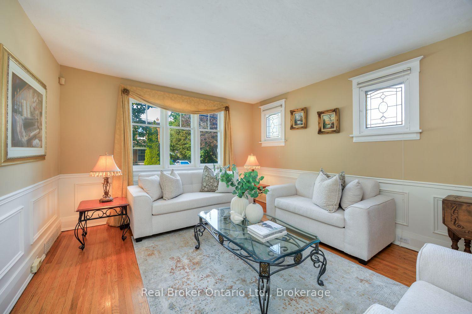 Photo 15 of 55 Wellington Street, Clarington, Bowmanville — HOMEH
