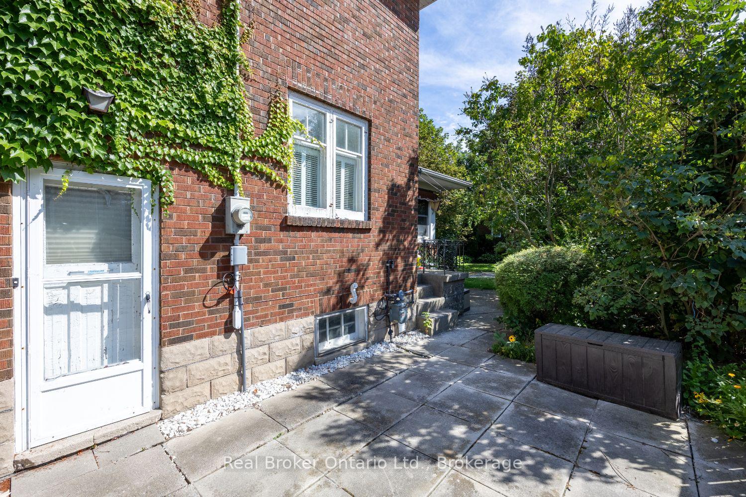 Photo 35 of 55 Wellington Street, Clarington, Bowmanville — HOMEH