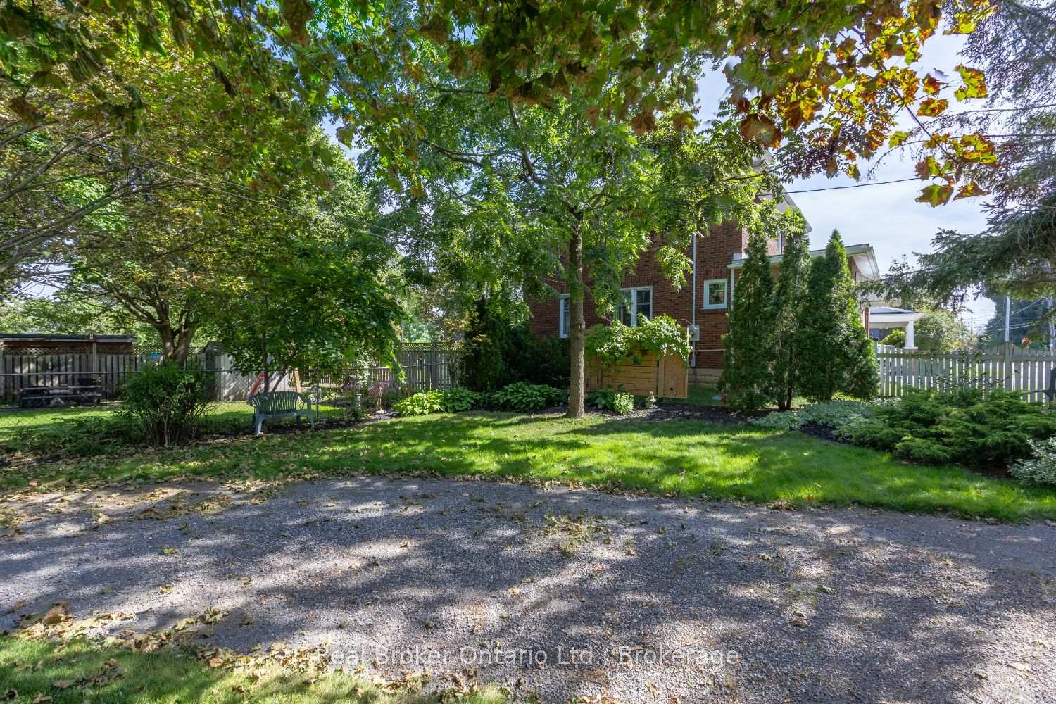 Photo 38 of 55 Wellington Street, Clarington, Bowmanville — HOMEH