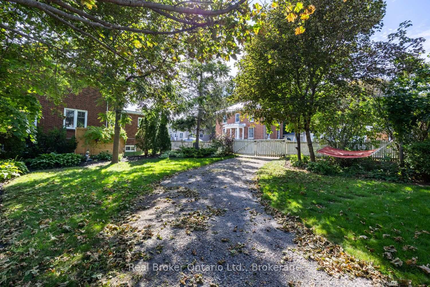 Photo 39 of 55 Wellington Street, Clarington, Bowmanville — HOMEH