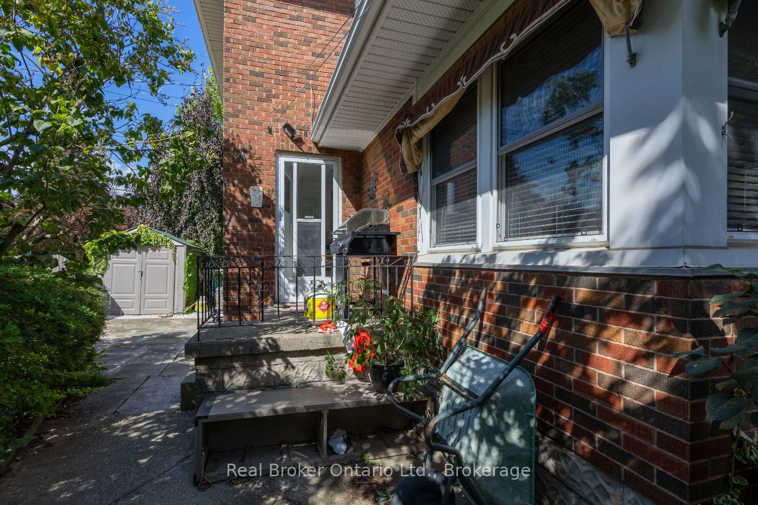 Photo 8 of 55 Wellington Street, Clarington, Bowmanville — HOMEH