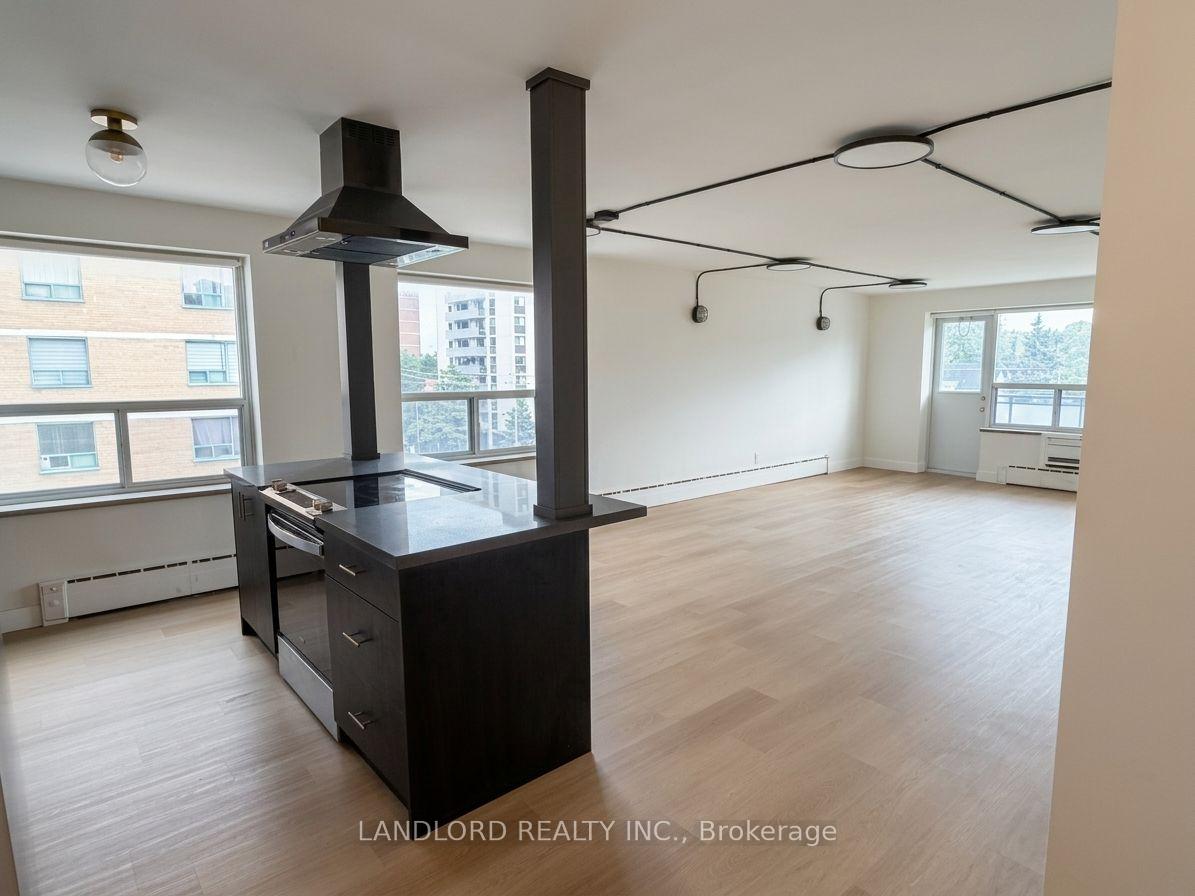 Photo 1 of Unit 402, 420 Eglinton Avenue E, Toronto, Mount Pleasant East — HOMEH
