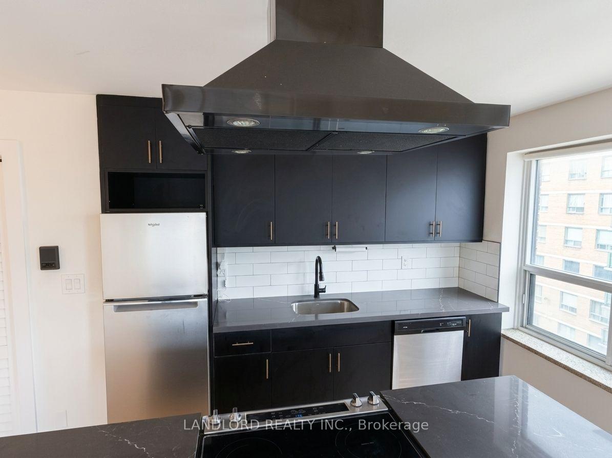 Photo 2 of Unit 402, 420 Eglinton Avenue E, Toronto, Mount Pleasant East — HOMEH