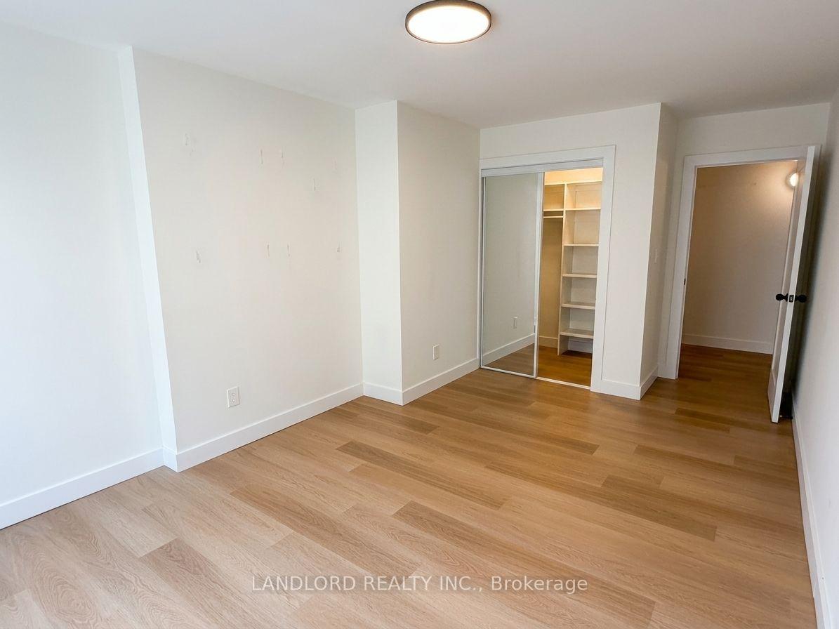 Photo 10 of Unit 402, 420 Eglinton Avenue E, Toronto, Mount Pleasant East — HOMEH