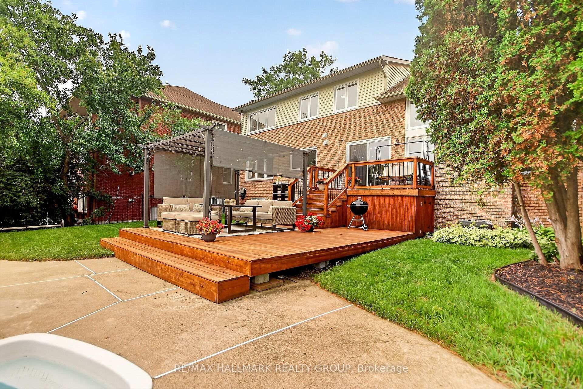 Photo 33 of 185 Knudson Drive, Ottawa, Kanata - Kanata Lakes/Heritage Hills — HOMEH