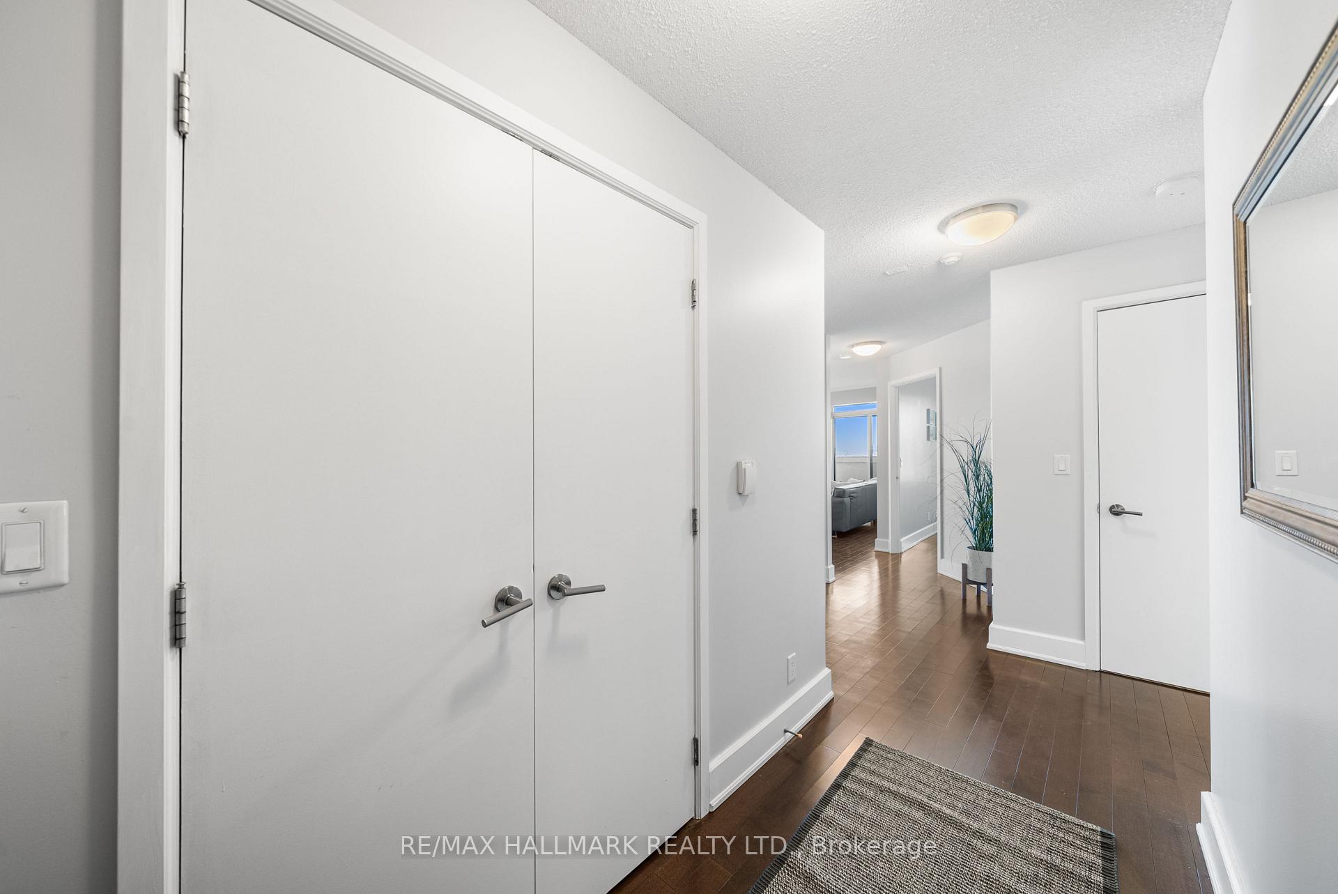 Photo 3 of Unit 708, 676 Sheppard Avenue E, North York, Bayview Village — HOMEH