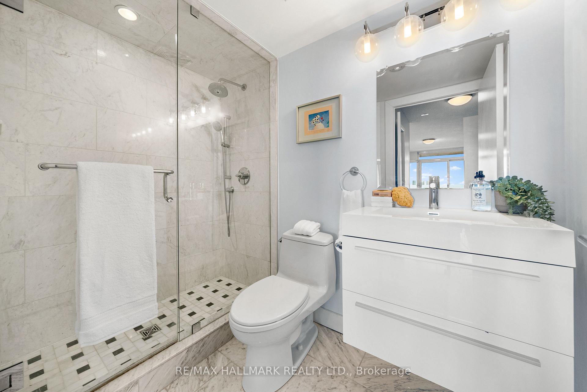 Photo 19 of Unit 708, 676 Sheppard Avenue E, North York, Bayview Village — HOMEH