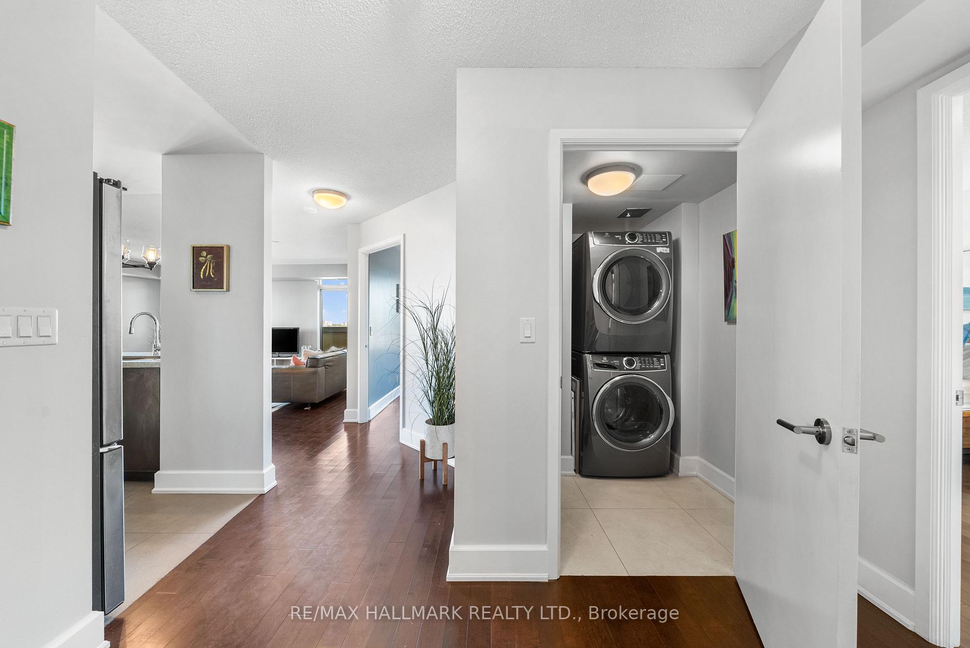 Photo 25 of Unit 708, 676 Sheppard Avenue E, North York, Bayview Village — HOMEH
