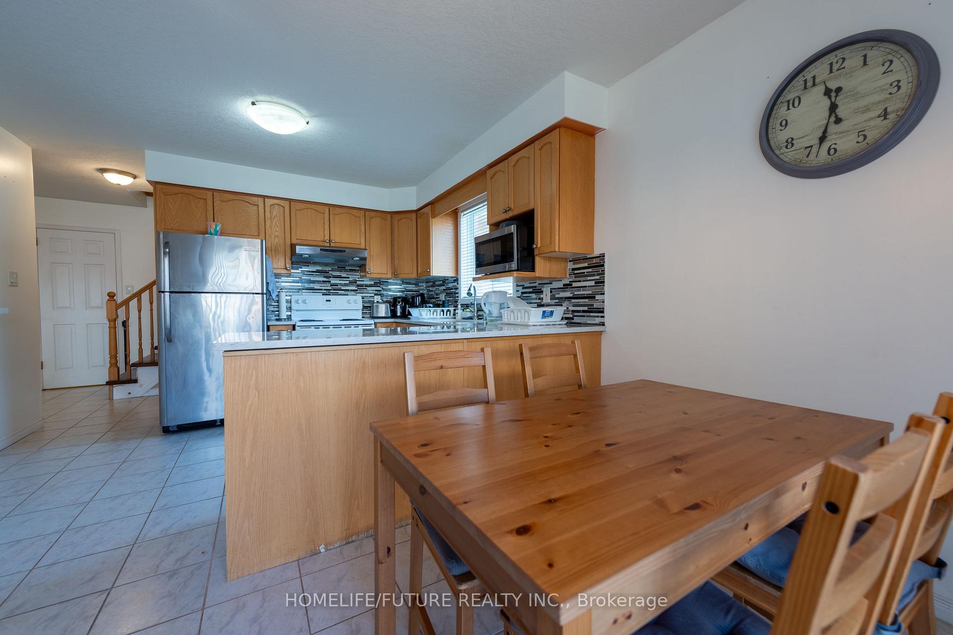 Photo 16 of 264 Holbeach Court, Waterloo, Colonial Acres — HOMEH