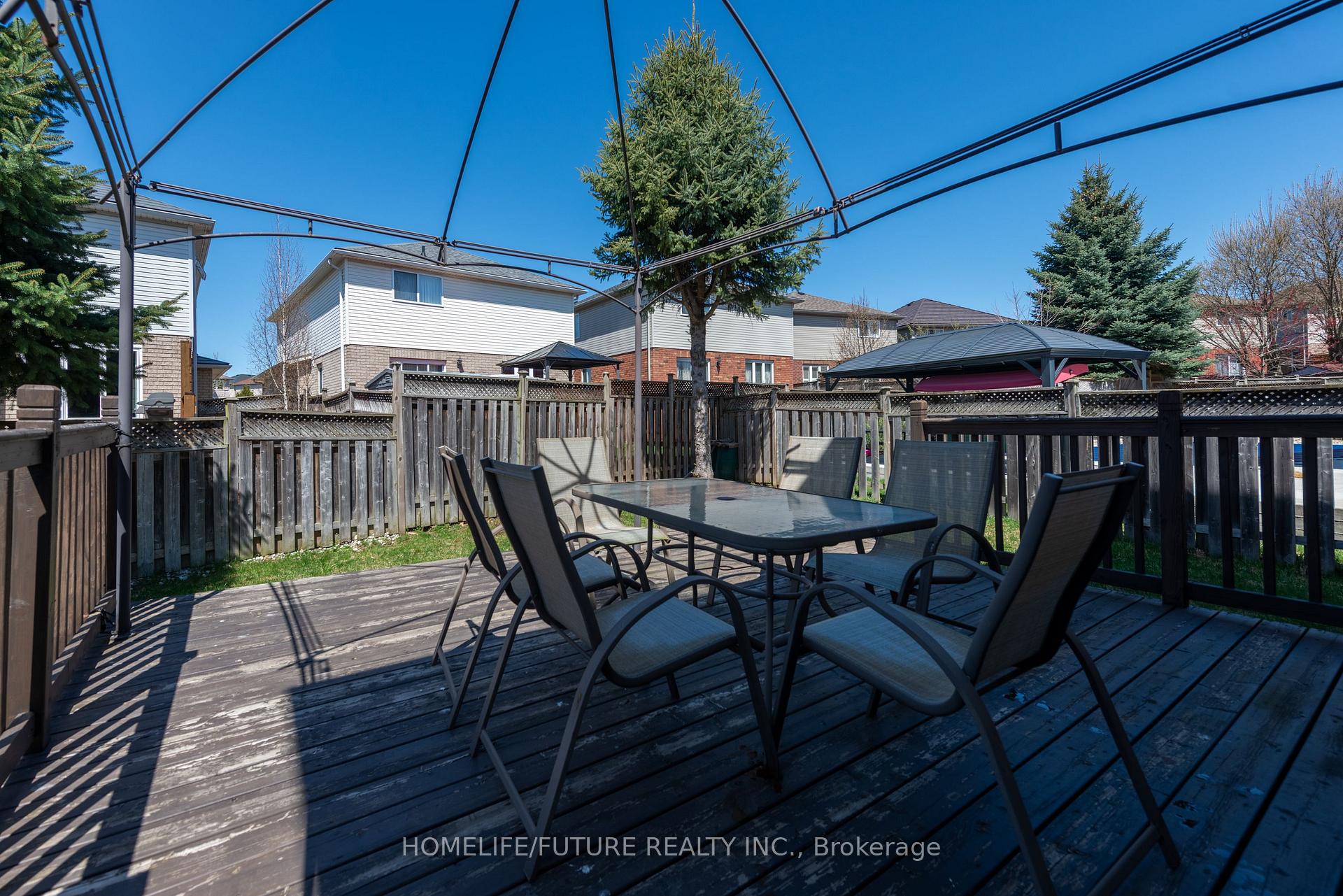 Photo 19 of 264 Holbeach Court, Waterloo, Colonial Acres — HOMEH