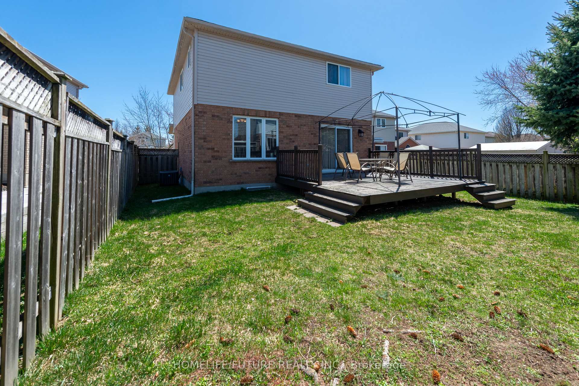 Photo 21 of 264 Holbeach Court, Waterloo, Colonial Acres — HOMEH