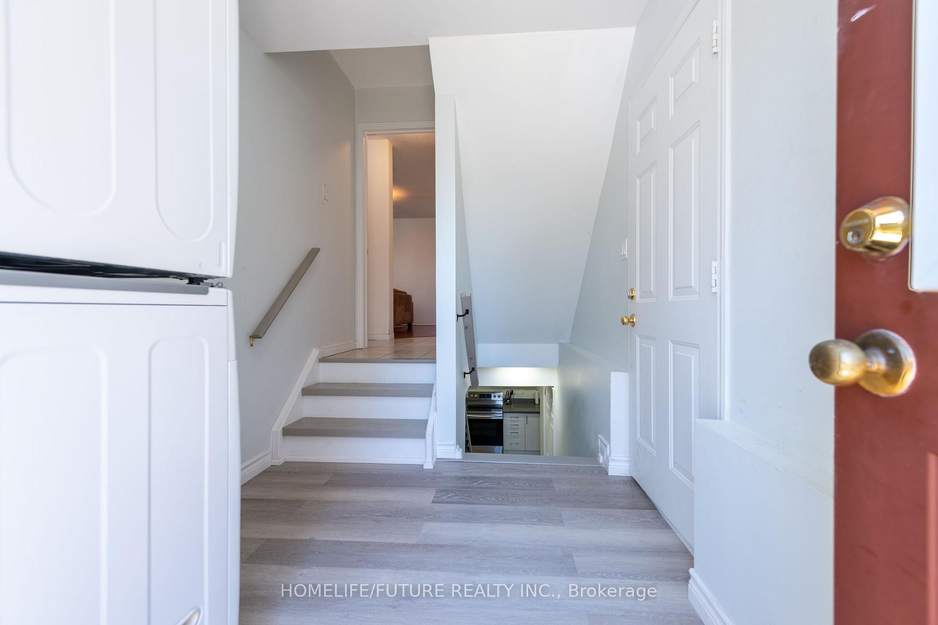 Photo 24 of 264 Holbeach Court, Waterloo, Colonial Acres — HOMEH