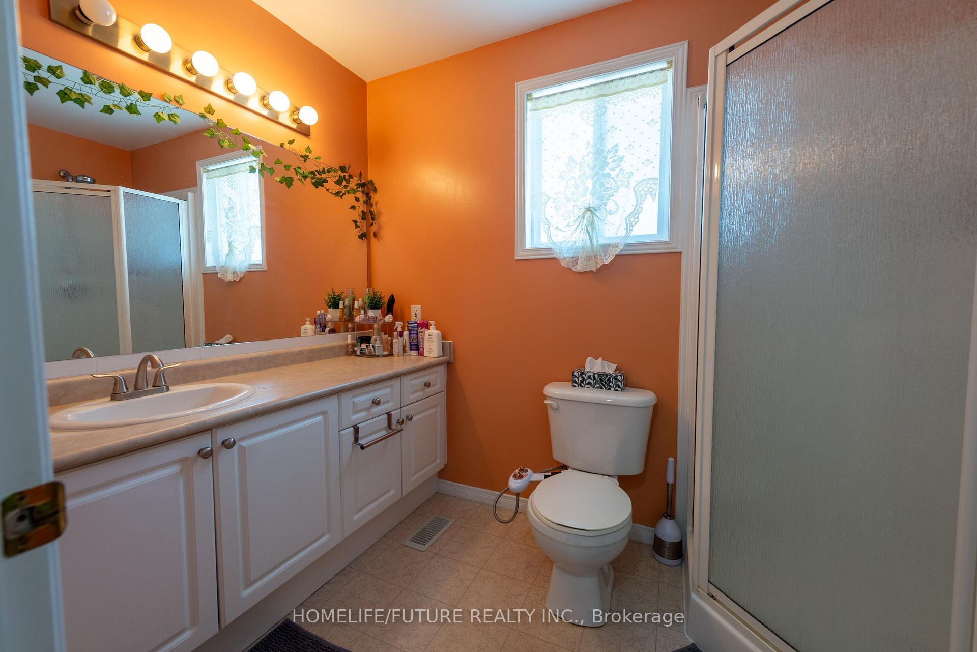 Photo 33 of 264 Holbeach Court, Waterloo, Colonial Acres — HOMEH