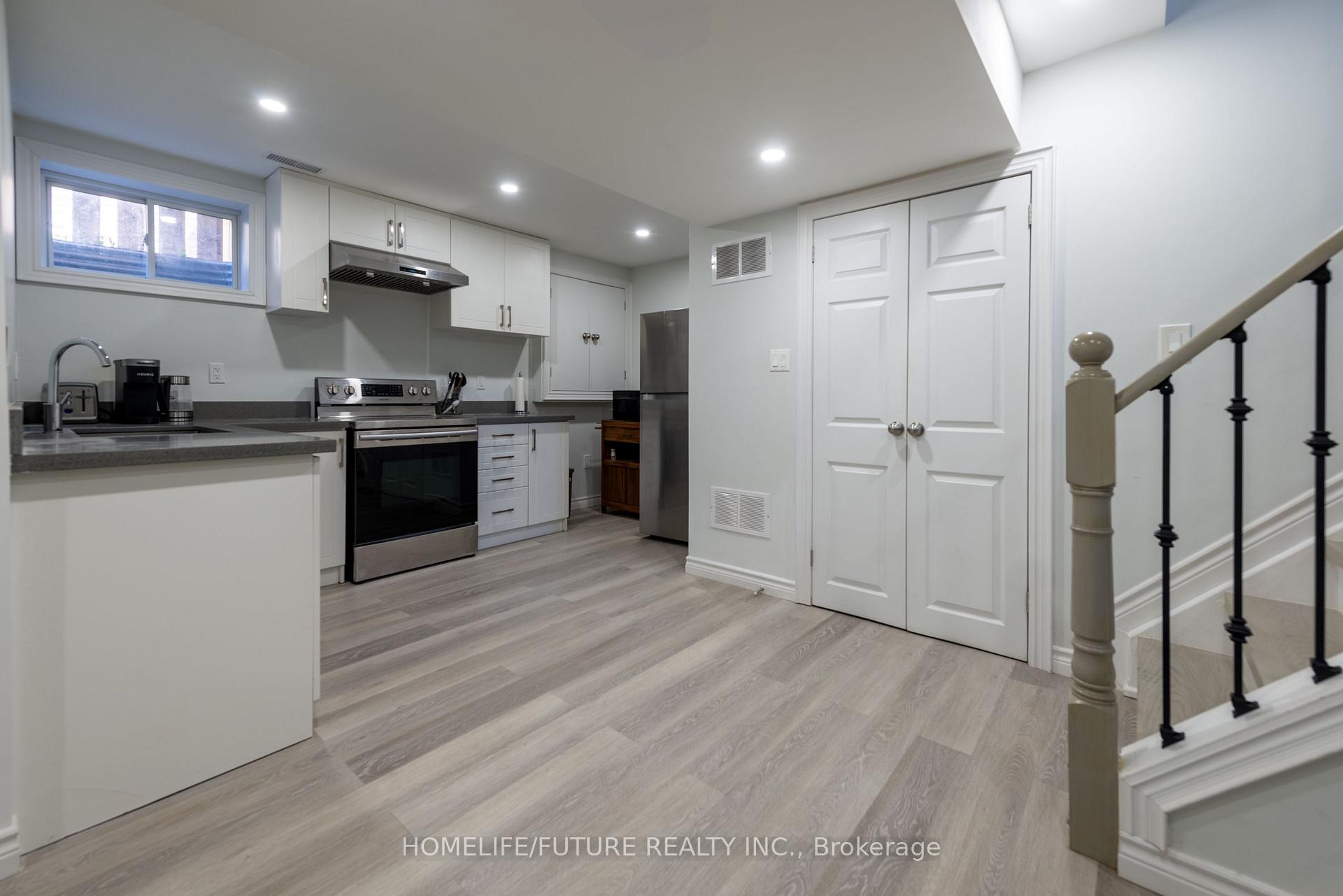 Photo 38 of 264 Holbeach Court, Waterloo, Colonial Acres — HOMEH