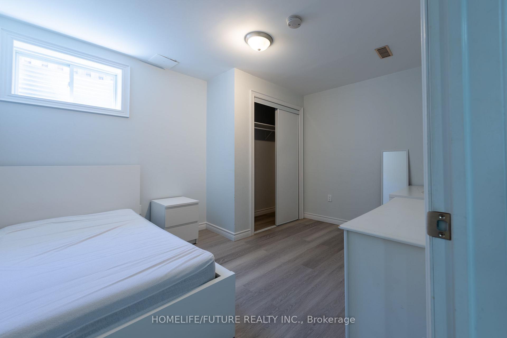 Photo 41 of 264 Holbeach Court, Waterloo, Colonial Acres — HOMEH