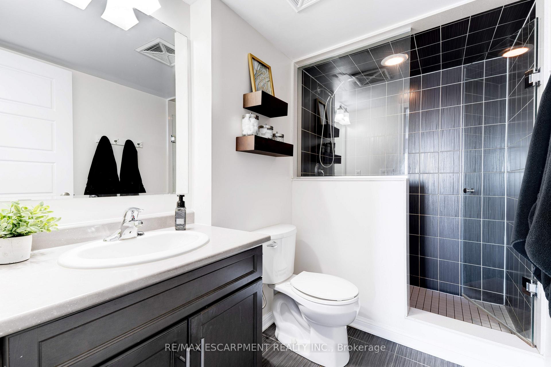 Photo 14 of Unit 406, 1045 Nadalin Heights, Milton, Willmott — HOMEH