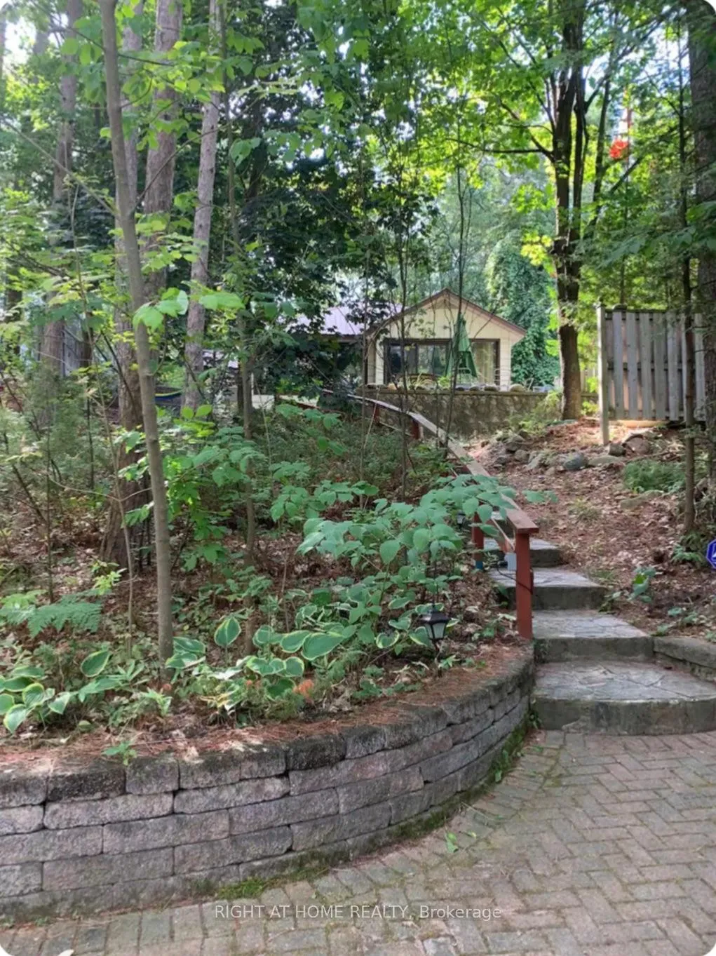 Photo 12 of 27 Balmoral Avenue, Tiny, Rural Tiny — HOMEH