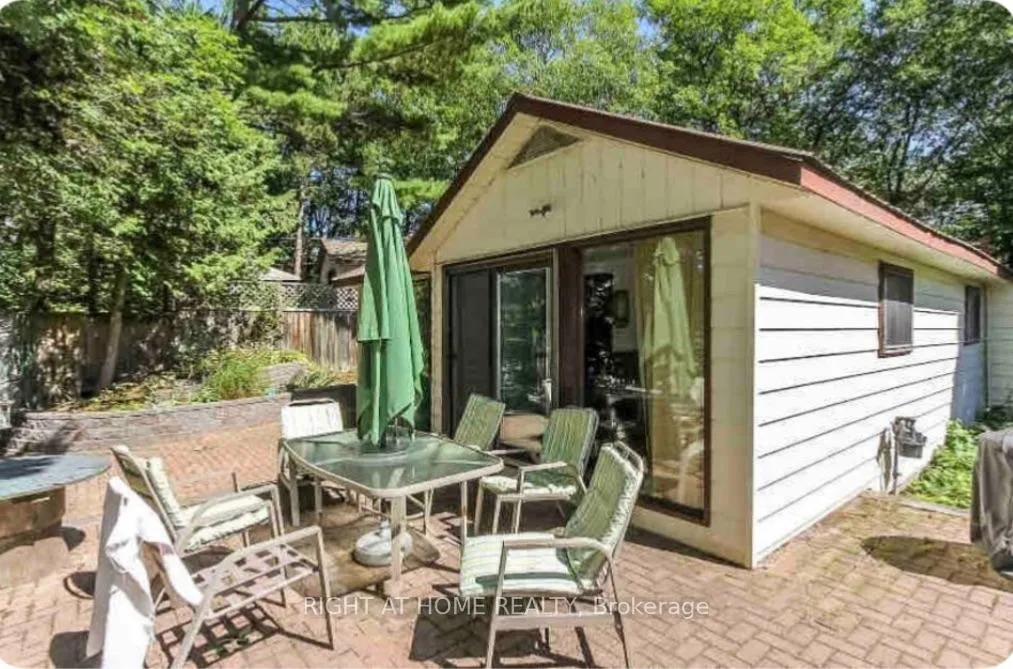 Photo 13 of 27 Balmoral Avenue, Tiny, Rural Tiny — HOMEH