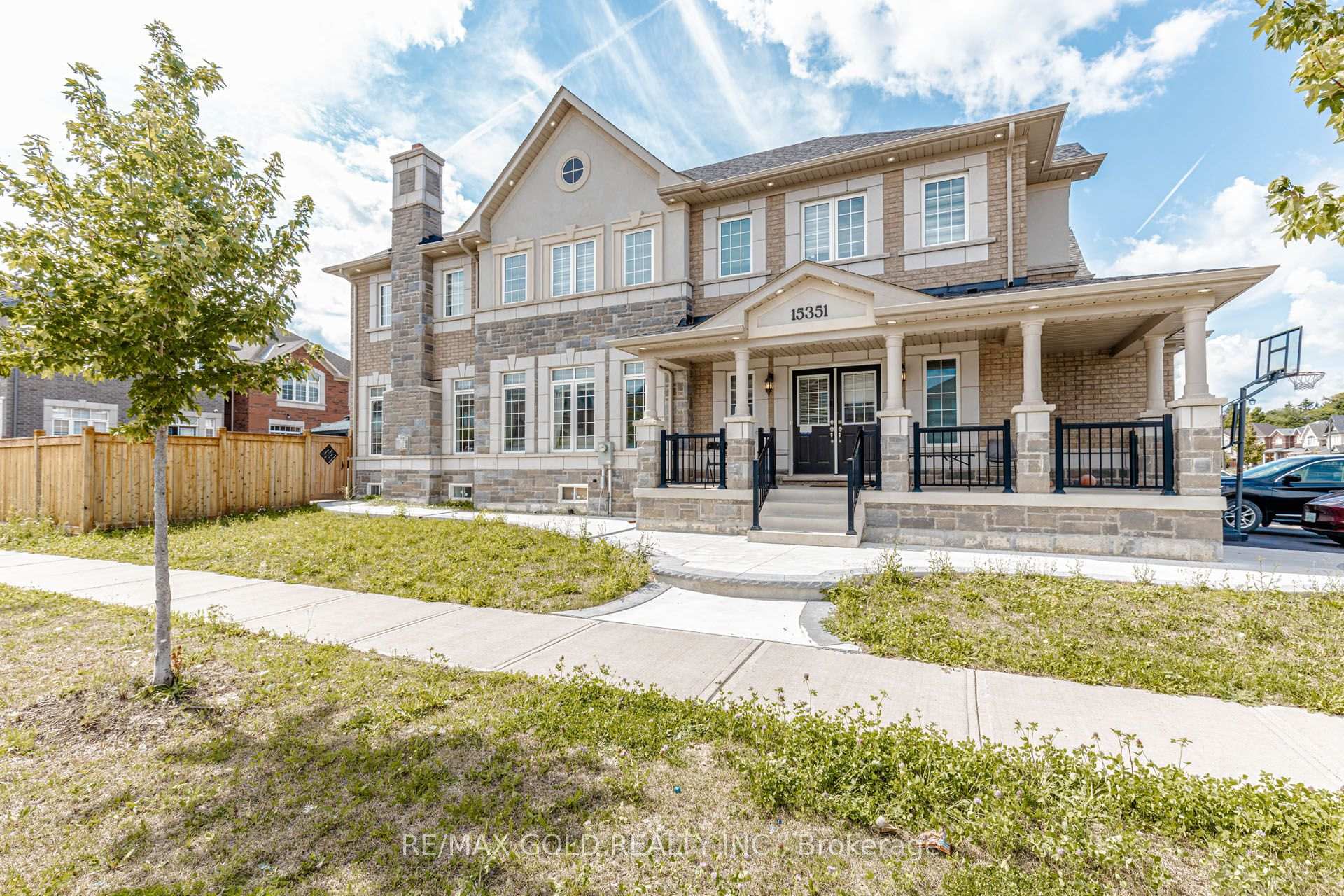 Photo 2 of 15351 Danby Road, Halton Hills, Georgetown — HOMEH