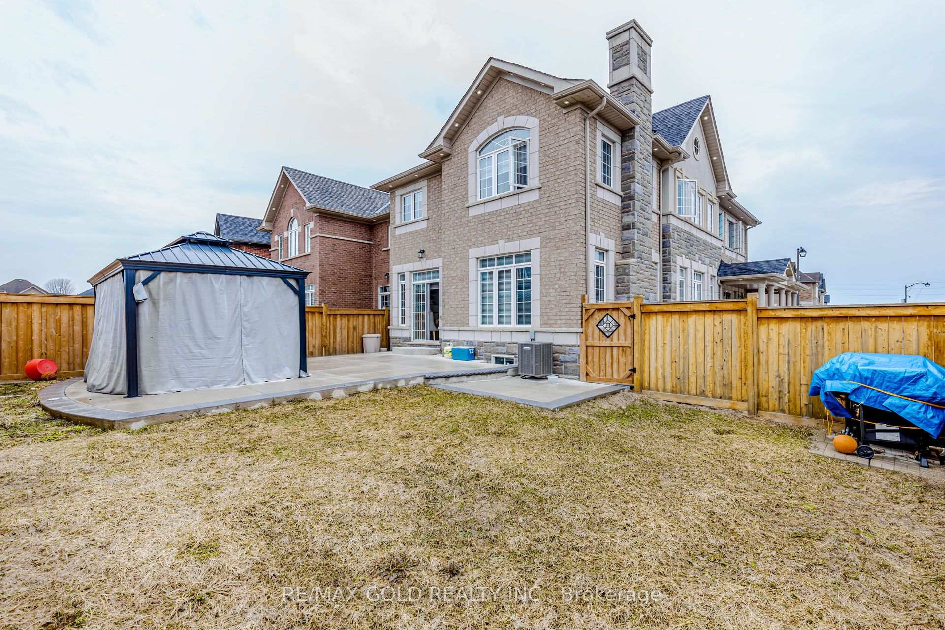 Photo 50 of 15351 Danby Road, Halton Hills, Georgetown — HOMEH