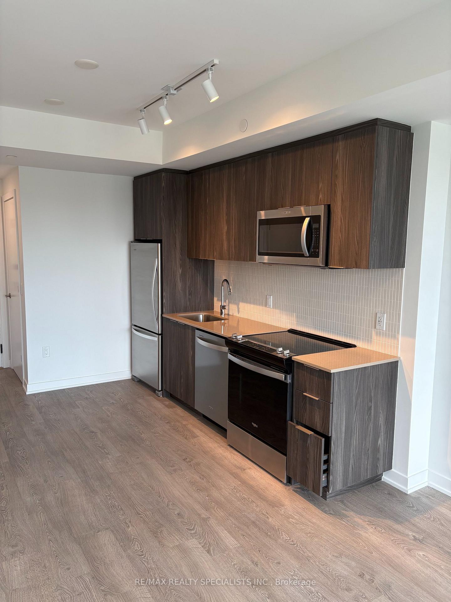 Photo 2 of Unit 408, 740 Whitlock Avenue, Milton, Cobban — HOMEH