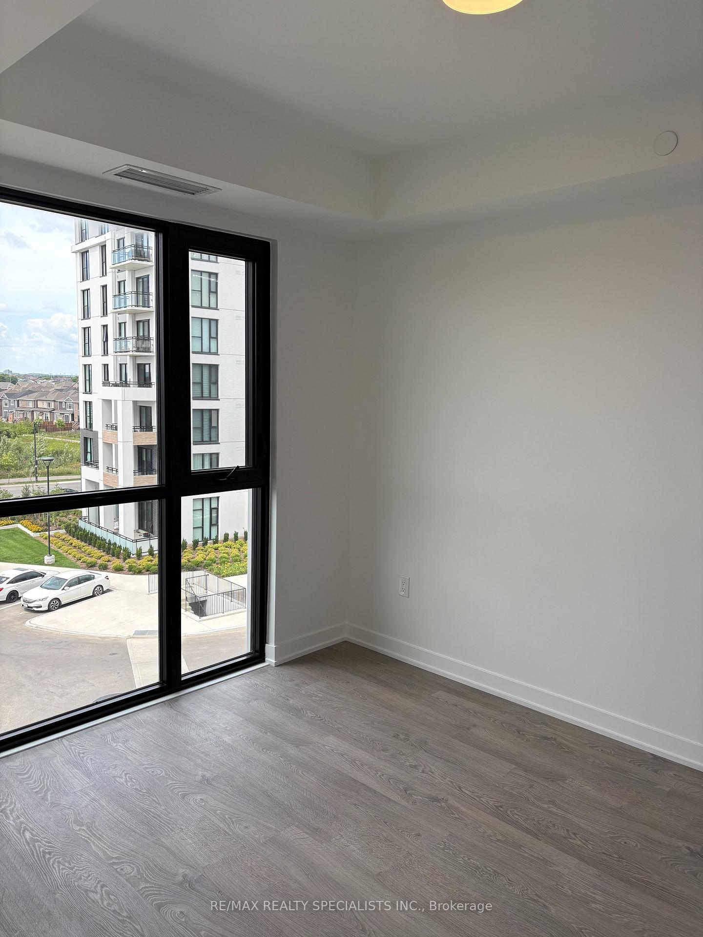 Photo 5 of Unit 408, 740 Whitlock Avenue, Milton, Cobban — HOMEH