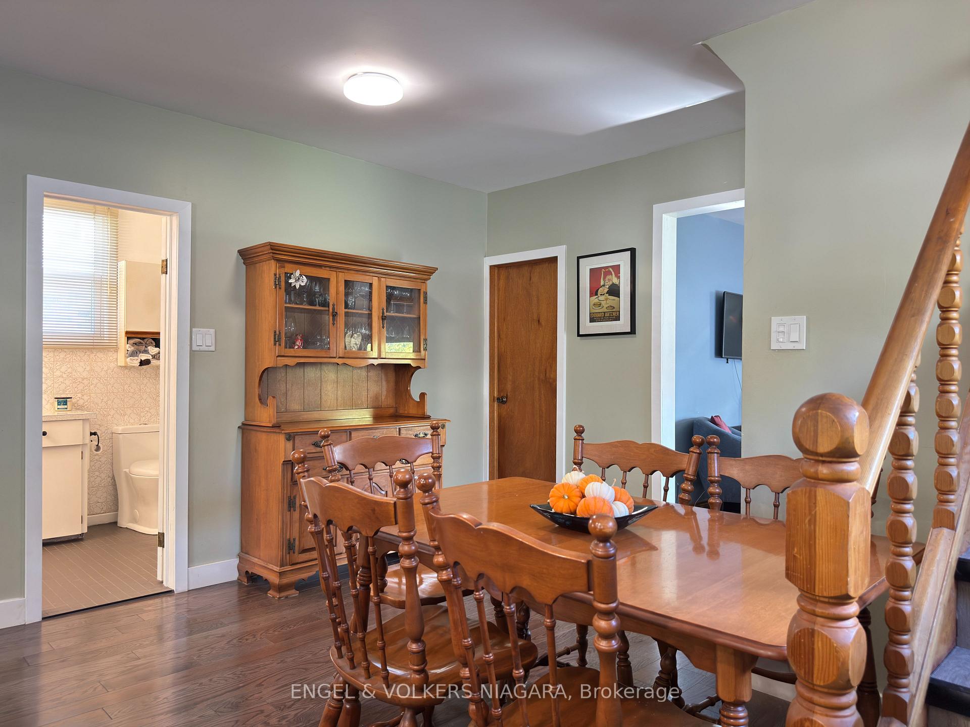 Photo 16 of 61 Hamilton Street, St. Catharines, Western Hill — HOMEH